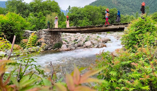 CHATPAL VALLEY - Kashmir Off-Beat